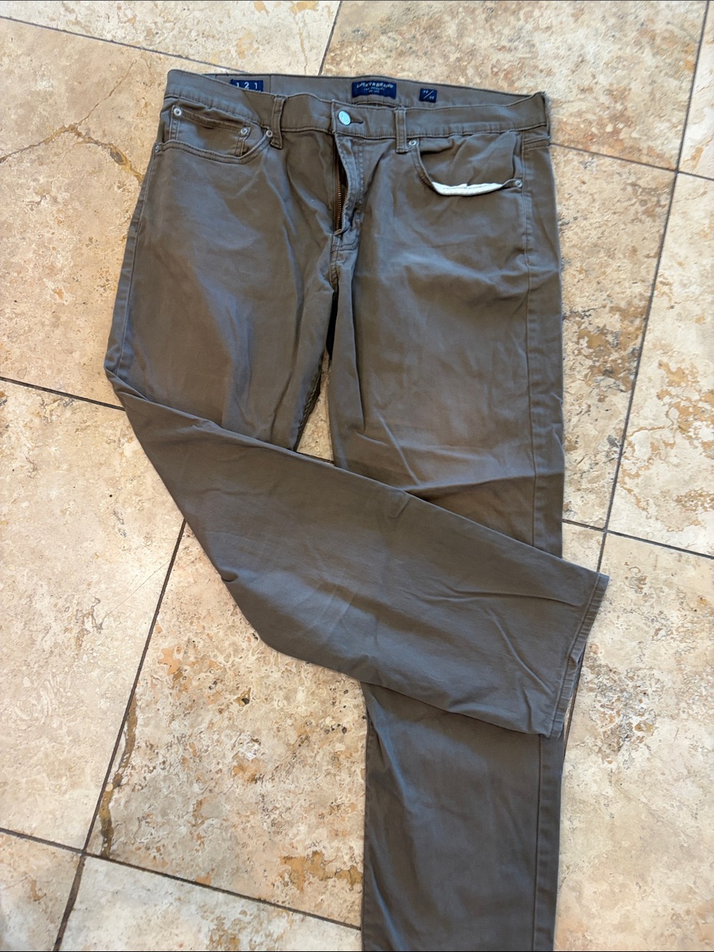 Lucky Brand Men's Chinos in Olive